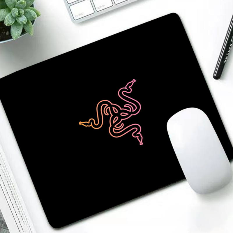 Pc Gaming Jumbo - Podkładka pod mysz Razer Luxury Anime
